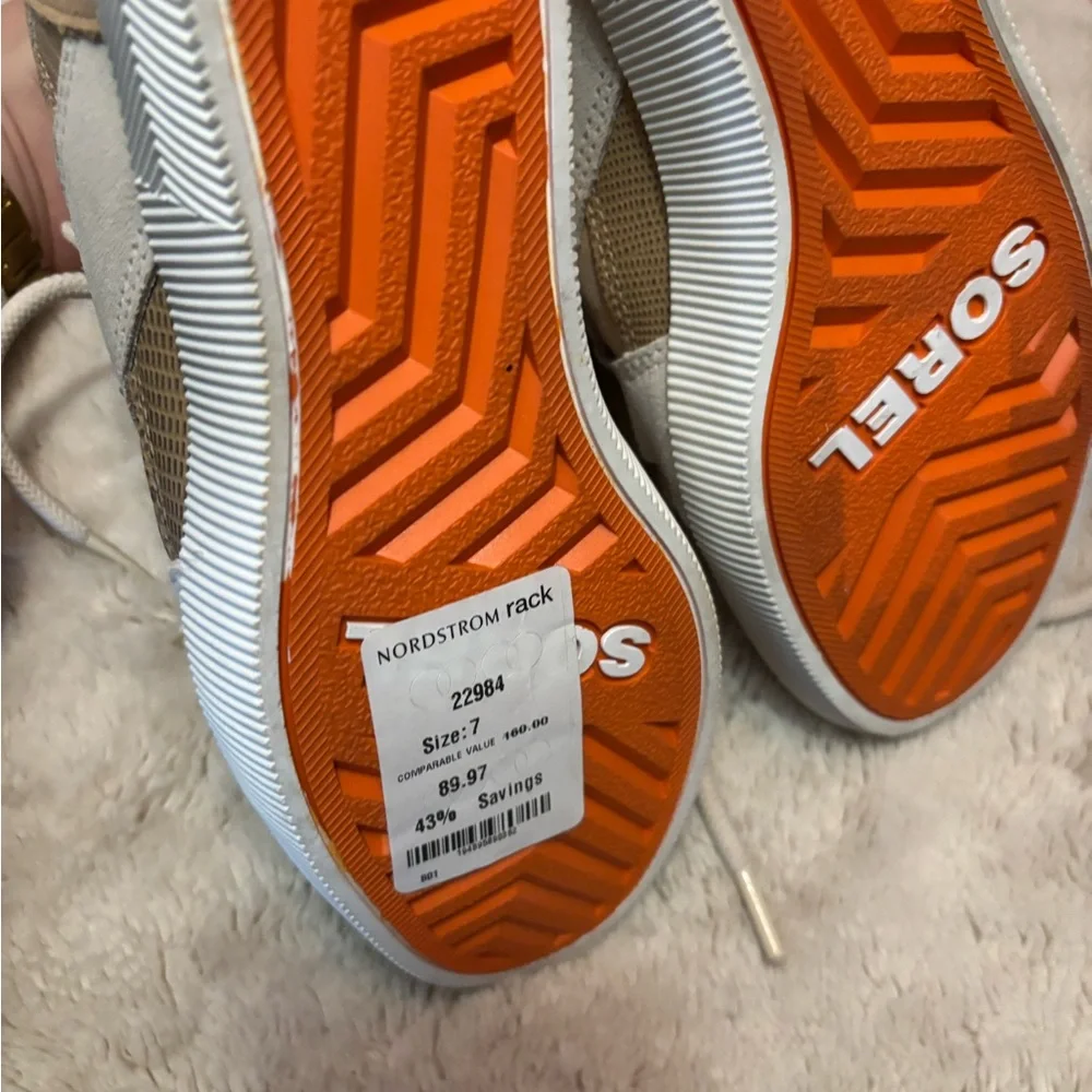 Women’s Sorel Shoes - Picture 4 of 6